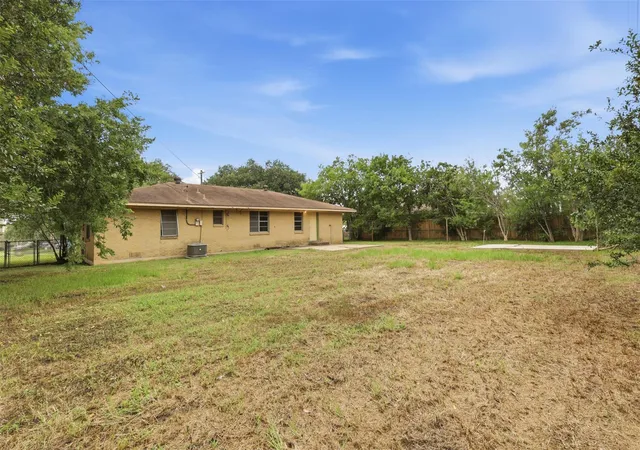 13th image of 1506 E 29th St, Bryan, TX 77802 | MLS# 84963466