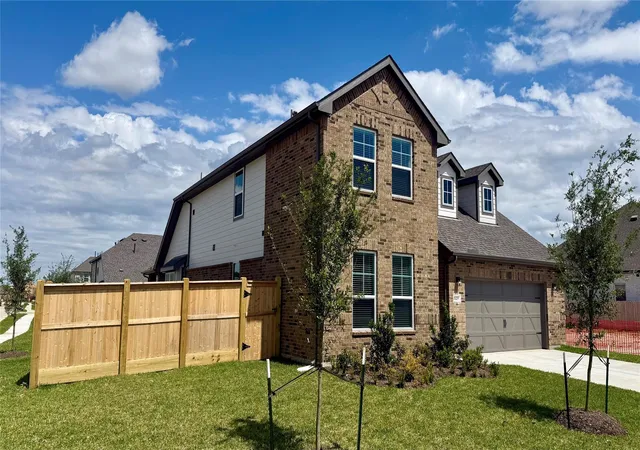Photo 2 of Single family home for sale at 6118 Lake Chippewa Ct, Katy, TX 77493 | MLS# 77014182 | Listing updated on 2026-09-19