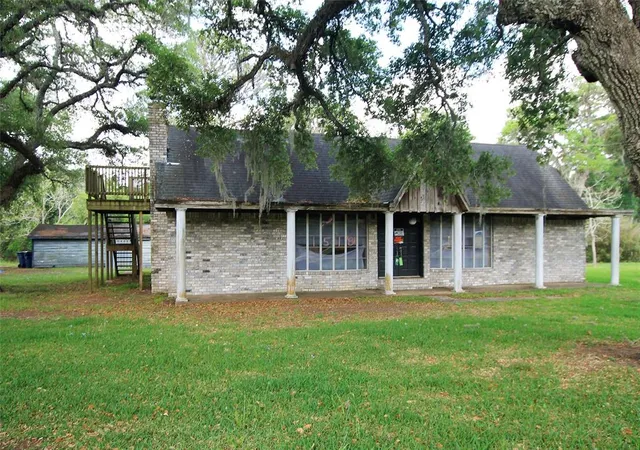 Homes for sale in West Columbia, TX | 1518 S Columbia Dr, West Columbia, TX 77486 | MLS# 84890550