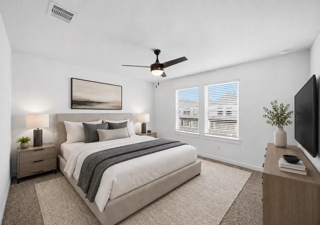Photo 3 of Sale Pending at 2628 Mchenry Landing Ln, Houston, TX 77051 | MLS# 74641442 | Listing updated on 2026-08-31