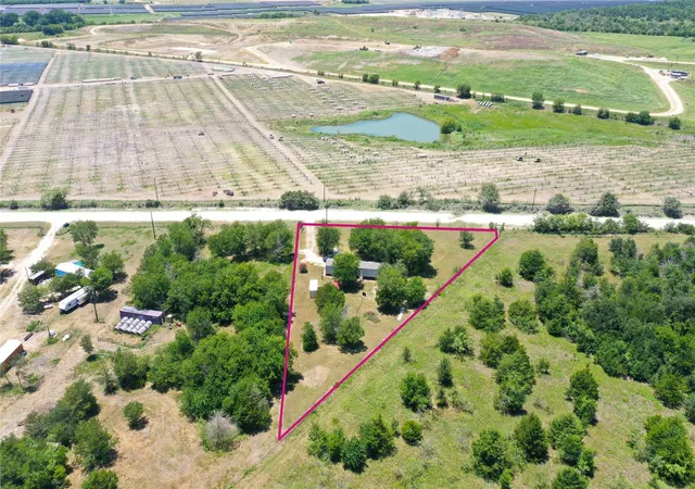 Photo 3 of Single family home for sale at 3233 Lcr 460, Mexia, TX 76667 | MLS# 33726802 | Listing updated on 2026-10-06