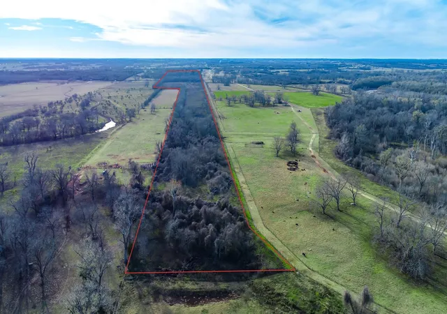 Photo 2 of Land for sale at 21300 Evans Ln, Washington, TX 77880 | MLS# 44754336 | Listing updated on 2026-04-14
