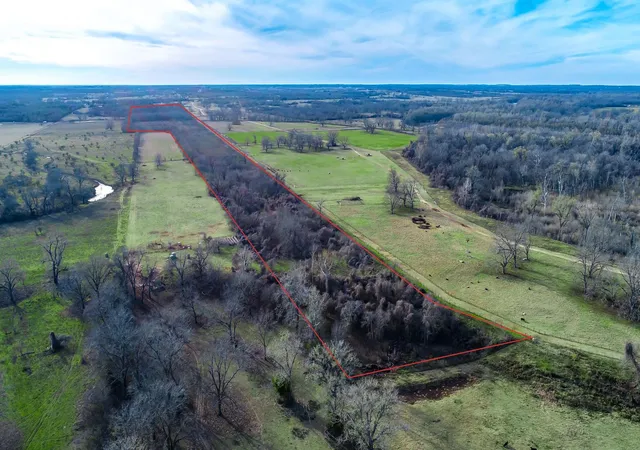 Photo 3 of Land for sale at 21300 Evans Ln, Washington, TX 77880 | MLS# 44754336 | Listing updated on 2026-04-14