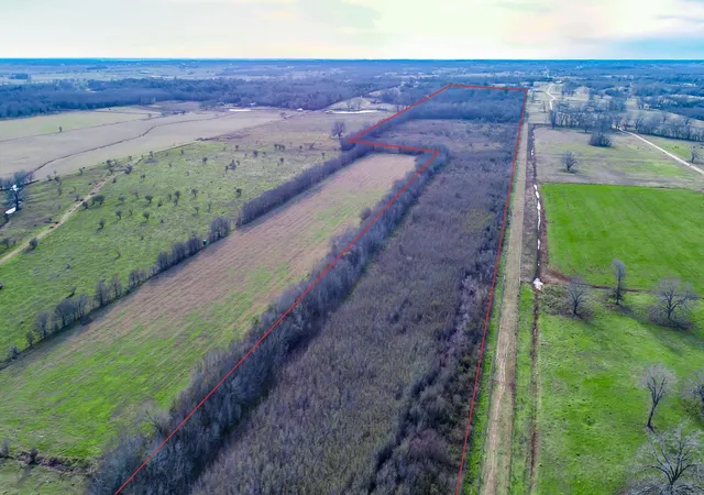Photo 3 of Land for sale at 21300 Evans Ln, Washington, TX 77880 | MLS# 44754336 | Listing updated on 2026-04-14