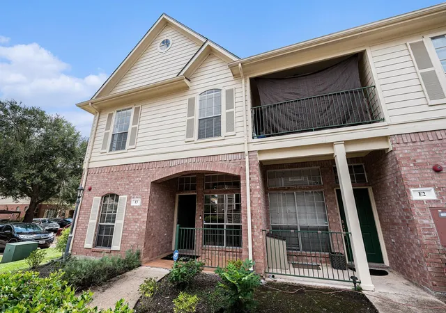Homes for sale in Sugar Land, TX | 2710 Grants Lake Blvd #E3, Sugar Land, TX 77479 | MLS# 5242341