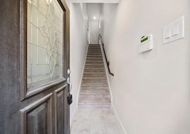 4th image of 1510 Brayson Oaks Pl, Houston, TX 77043 | MLS# 38182605