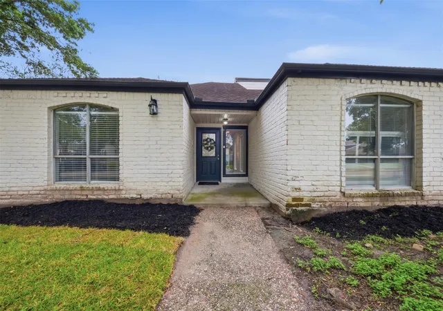 Photo 3 of Single family home for sale at 7110 Rancheria Dr, Houston, TX 77083 | MLS# 38297449 | Listing updated on 2026-08-22