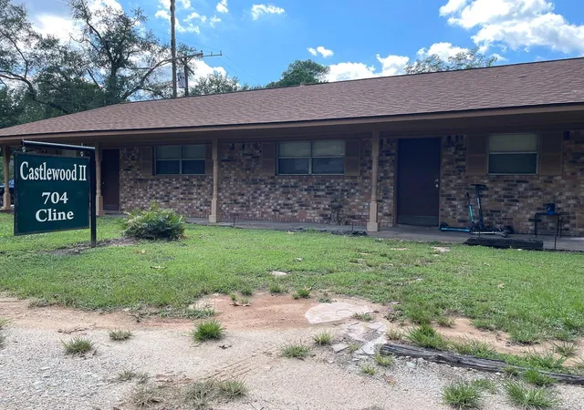 4th image of 704 Cline, Huntsville, TX 77340 | MLS# 91503666