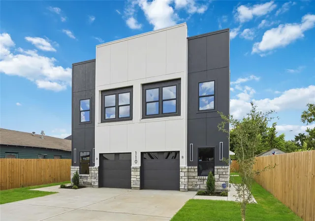 Photo 2 of Multi family home for sale at 5942 Southridge St #A and B, Houston, TX 77033 | MLS# 66952657 | Listing updated on 2026-09-21