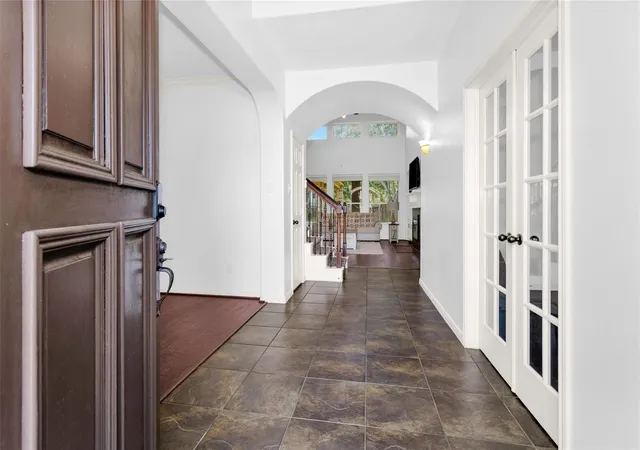 3rd image of 2944 Auburn Woods Dr, Pearland, TX 77581 | MLS# 84153337