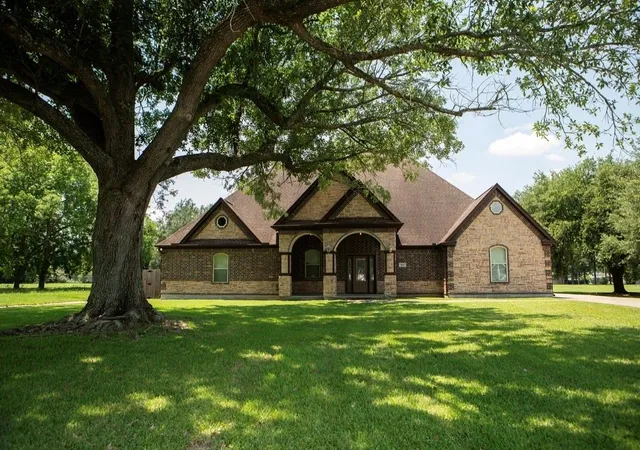 Homes for sale in Beaumont, TX | 8951 N Garden Dr, Beaumont, TX 77705 | MLS# 20283651