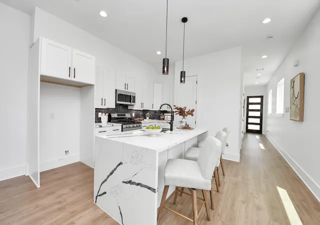 Photo 2 of Single family home for sale at 5029 Broom St #C, Houston, TX 77091 | MLS# 73765048 | Listing updated on 2026-09-25