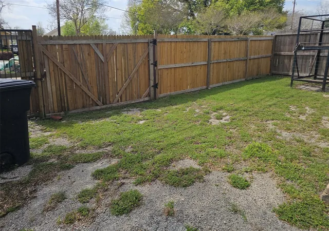 7th image of 6502 W Montgomery Rd, Houston, TX 77091 | MLS# 46999491