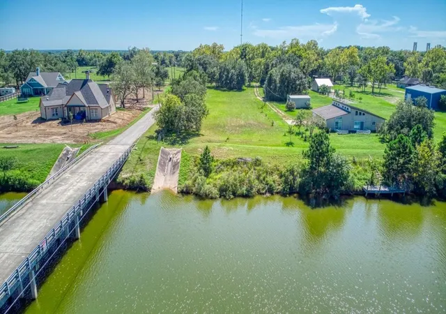 Photo 3 of Land for sale at 8614 Robinson Rd, Hitchcock, TX 77563 | MLS# 93703657 | Listing updated on 2026-08-07