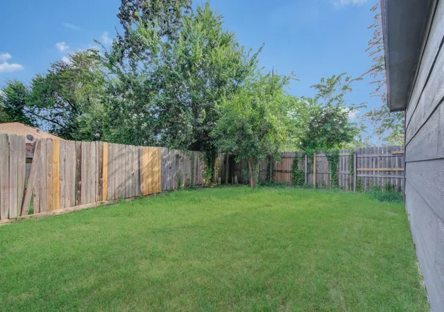 Photo 3 of Single family home for sale at 6935 Falling Waters Dr, Spring, TX 77379 | MLS# 92639527 | Listing updated on 2026-09-16