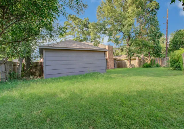 Photo 3 of Single family home for sale at 6935 Falling Waters Dr, Spring, TX 77379 | MLS# 92639527 | Listing updated on 2026-09-16