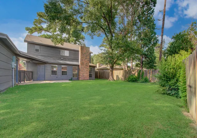 Photo 4 of Single family home for sale at 6935 Falling Waters Dr, Spring, TX 77379 | MLS# 92639527 | Listing updated on 2026-09-16