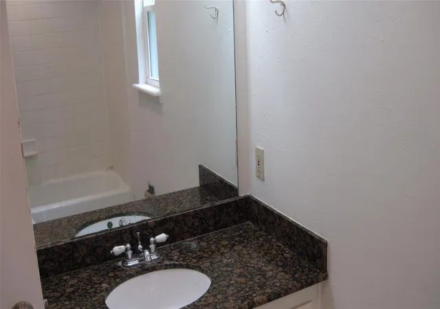 Photo 4 of Townhouse for sale at 14461 Still Meadow Dr, Houston, TX 77079 | MLS# 26023162 | Listing updated on 2026-07-09