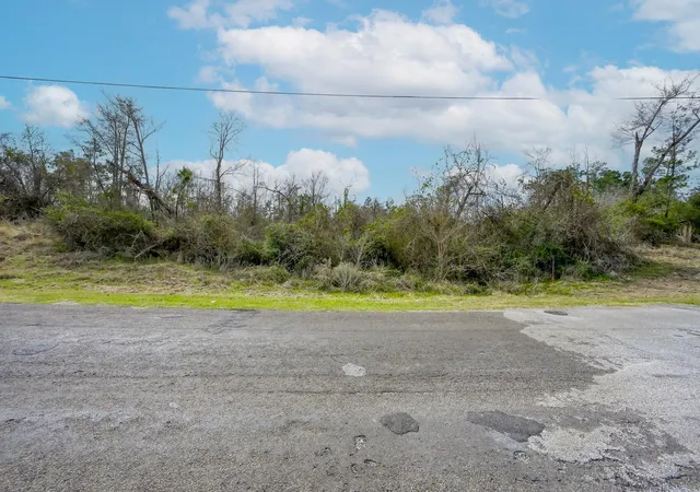 9th image of Tbd W Oak Lee Dr, Onalaska, TX 77360 | MLS# 51170185