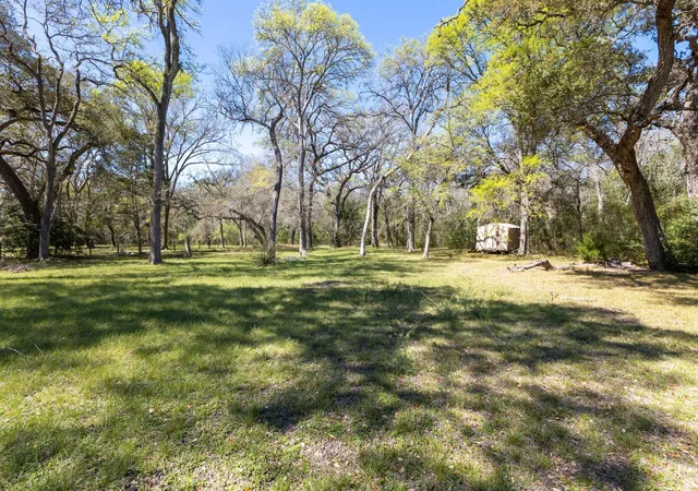 Homes for sale in Schulenburg, TX | 12 Creekwood Dr, Schulenburg, TX 78956 | MLS# 7223918