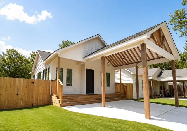 Photo 3 of Single family home for sale at 7321 Elbert St, Houston, TX 77028 | MLS# 10498624 | Listing updated on 2026-09-19