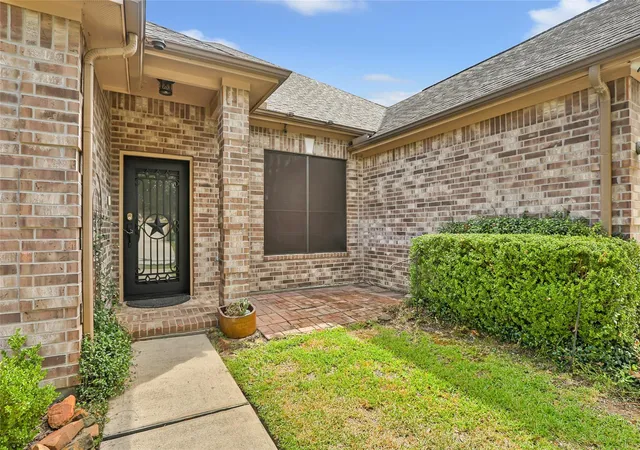 Photo 3 of Single family home for sale at 24706 E Burnaby Cir, Spring, TX 77373 | MLS# 75319380 | Listing updated on 2026-09-17