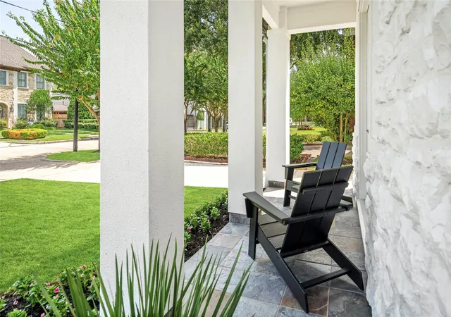 Photo 2 of Sale Pending at 3925 Arnold St, Houston, TX 77005 | MLS# 72984120 | Listing updated on 2026-09-17