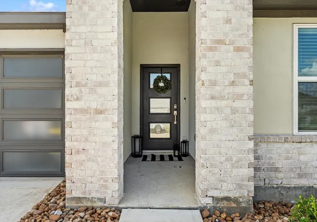 Photo 3 of Single family home for sale at 12248 Council Grv Dr, Conroe, TX 77384 | MLS# 7789636 | Listing updated on 2026-10-06