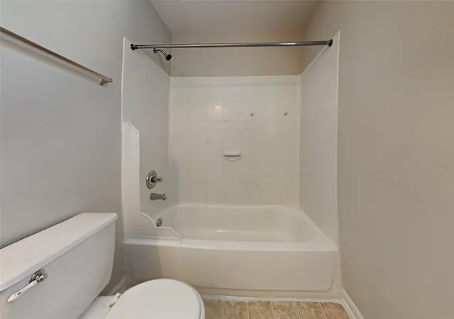 Photo 3 of Single family home for sale at 19023 Remington Park Dr, Houston, TX 77073 | MLS# 93459945 | Listing updated on 2026-09-05