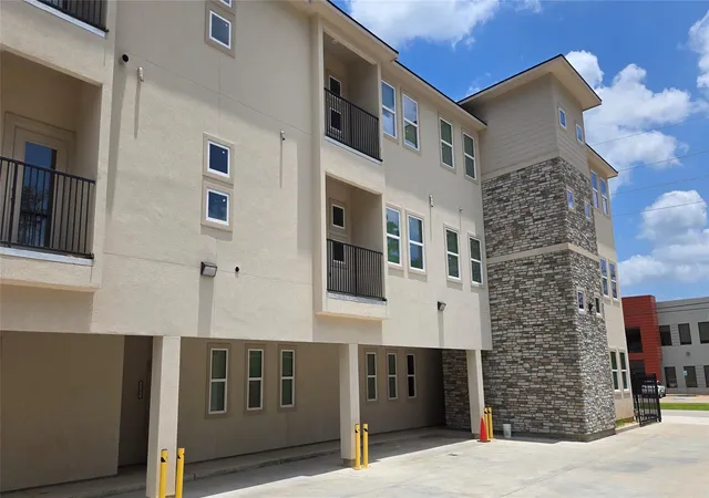 Homes for sale in The Woodlands, TX | 26307 Oak Ridge Dr #1103, The Woodlands, TX 77380 | MLS# 26664640