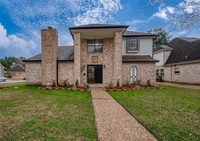Homes for sale in Sugar Land, TX | 919 Mockingbird Wy, Sugar Land, TX 77478 | MLS# 35001373