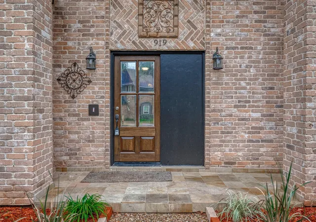 Homes for sale in Sugar Land, TX | 919 Mockingbird Wy, Sugar Land, TX 77478 | MLS# 35001373