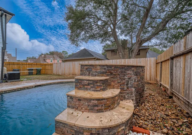 Homes for sale in Sugar Land, TX | 919 Mockingbird Wy, Sugar Land, TX 77478 | MLS# 35001373