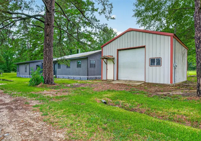 2nd image of 13 Pine Needle Ln, New Waverly, TX 77358 | MLS# 44172210
