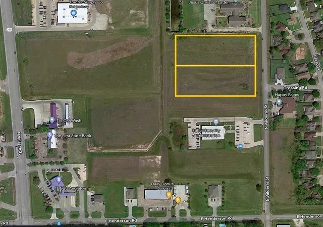 Photo 1 of Sale Pending at 1 North Valderas, Angleton, TX 77515 | MLS# 40462303 | Listing updated on 2026-07-26