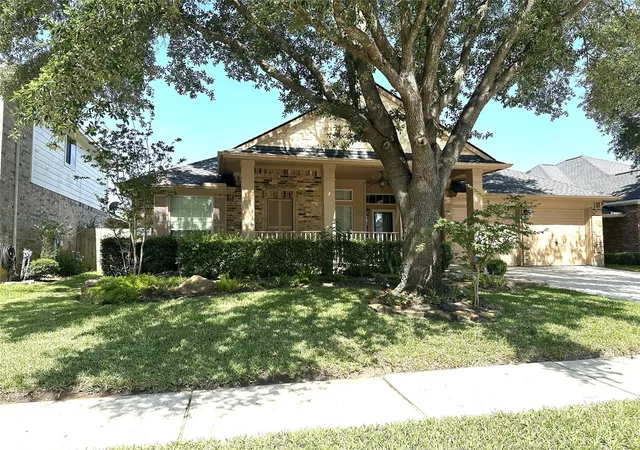Photo 1 of Sale Pending at 26026 Mills Ridge Ct, Kingwood, TX 77339 | MLS# 63667879 | Listing updated on 2026-09-15