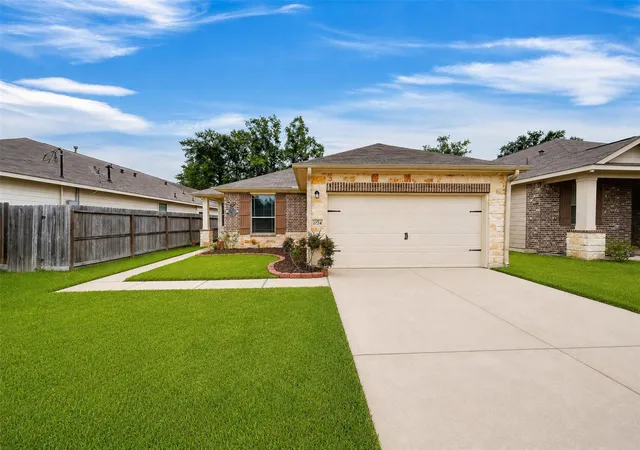 Photo 1 of Single family home for sale at 1724 Road 5102, Cleveland, TX 77327 | MLS# 95365165 | Listing updated on 2026-08-18
