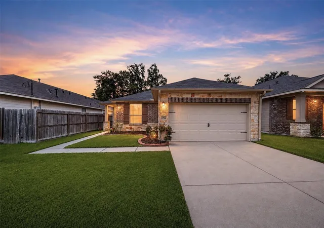 Photo 2 of Single family home for sale at 1724 Road 5102, Cleveland, TX 77327 | MLS# 95365165 | Listing updated on 2026-08-18