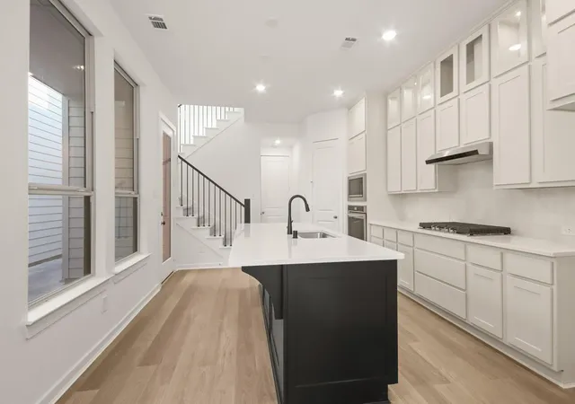 Photo 2 of Townhouse for sale at 329 Fields Ln, Montgomery, TX 77316 | MLS# 53500863 | Listing updated on 2026-09-13