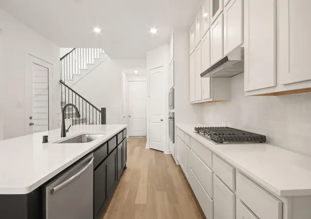 Photo 3 of Townhouse for sale at 329 Fields Ln, Montgomery, TX 77316 | MLS# 53500863 | Listing updated on 2026-09-13