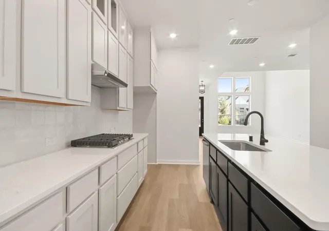 Photo 4 of Townhouse for sale at 329 Fields Ln, Montgomery, TX 77316 | MLS# 53500863 | Listing updated on 2026-09-13