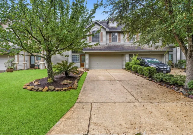 Homes for sale in The Woodlands, TX | 103 Ledgestone Pl, The Woodlands, TX 77382 | MLS# 16539145