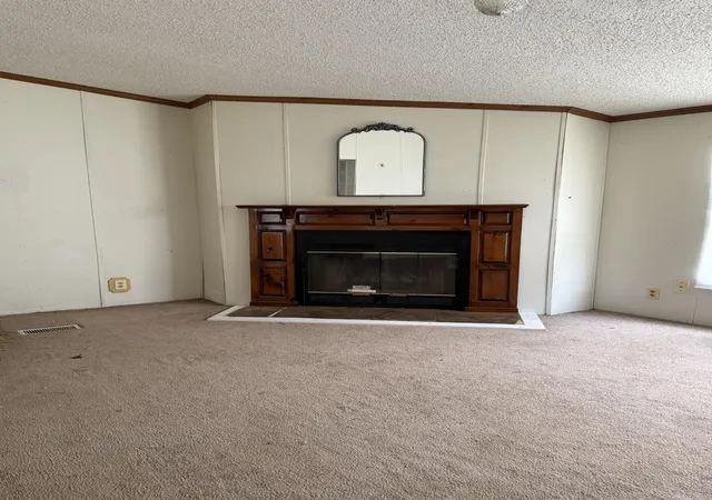 Photo 3 of Single family home for sale at 106 Courtland Ct, Highlands, TX 77562 | MLS# 61624897 | Listing updated on 2026-08-05