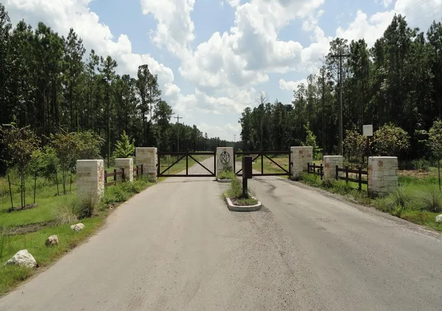 Photo 3 of Land for sale at Tbd Henry Stuart Ct, Huntsville, TX 77340 | MLS# 64550823 | Listing updated on 2026-09-23