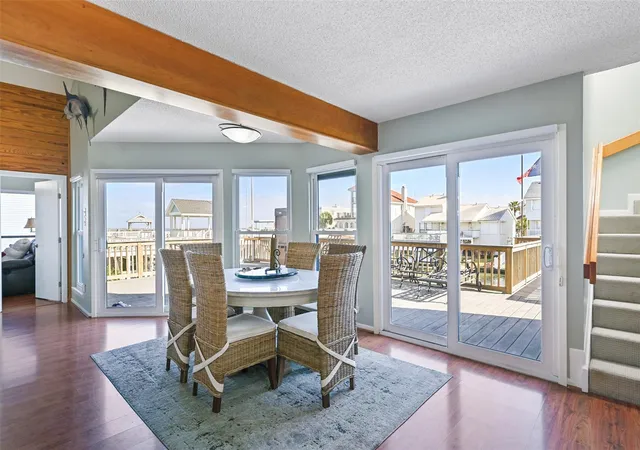 Photo 3 of Single family home for sale at 3408 Jolly Roger Cir, Galveston, TX 77554 | MLS# 9650451 | Listing updated on 2026-04-09