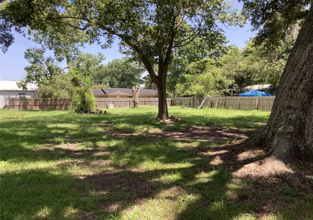 1st image of 125 Shady Ln, West Columbia, TX 77486 | MLS# 16267370