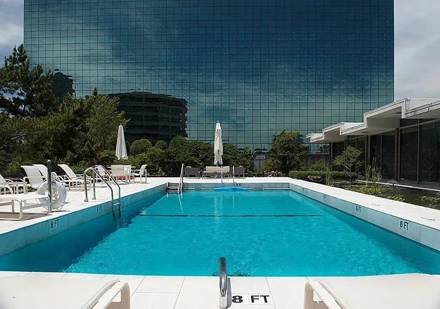 image of 5050 Woodway Dr #2A, Houston, TX 77056 | MLS# 33916940