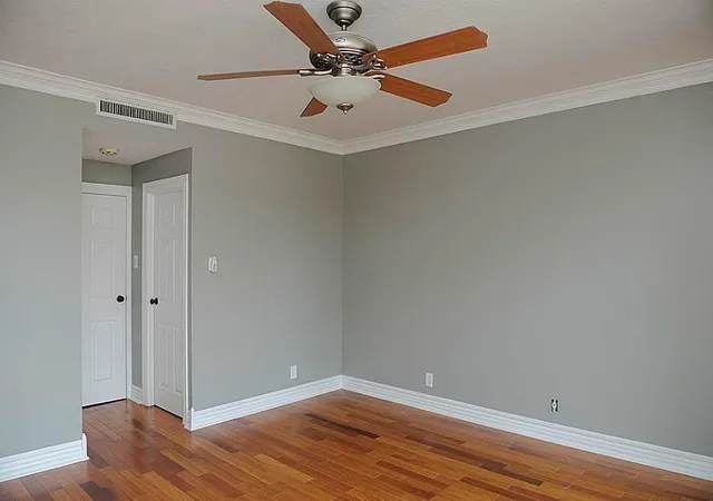 image of 5050 Woodway Dr, Houston, TX 77056