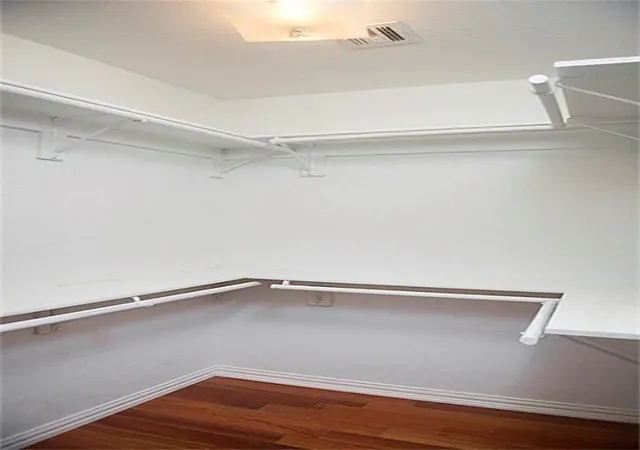 image of 5050 Woodway Dr #2A, Houston, TX 77056 | MLS# 33916940