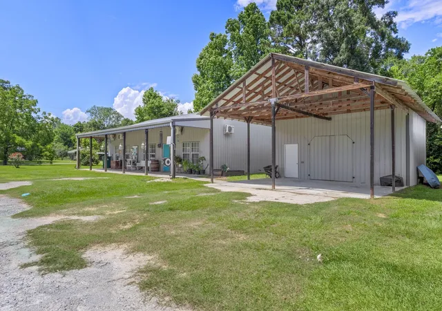 3rd image of 768 County Road 792, Buna, TX 77612 | MLS# 68008165